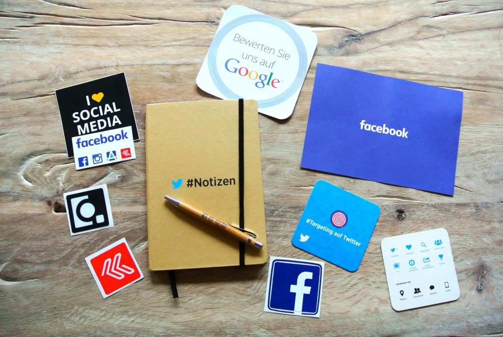 social media - red marketing